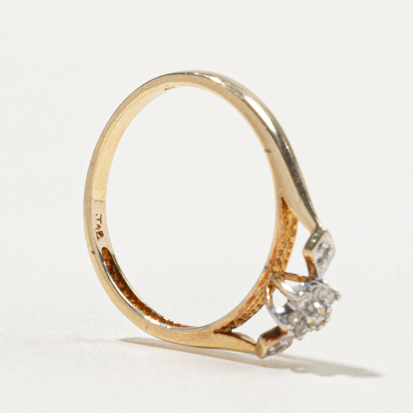 10k Diamond Floral Cluster Accented Ring | SZ 7
