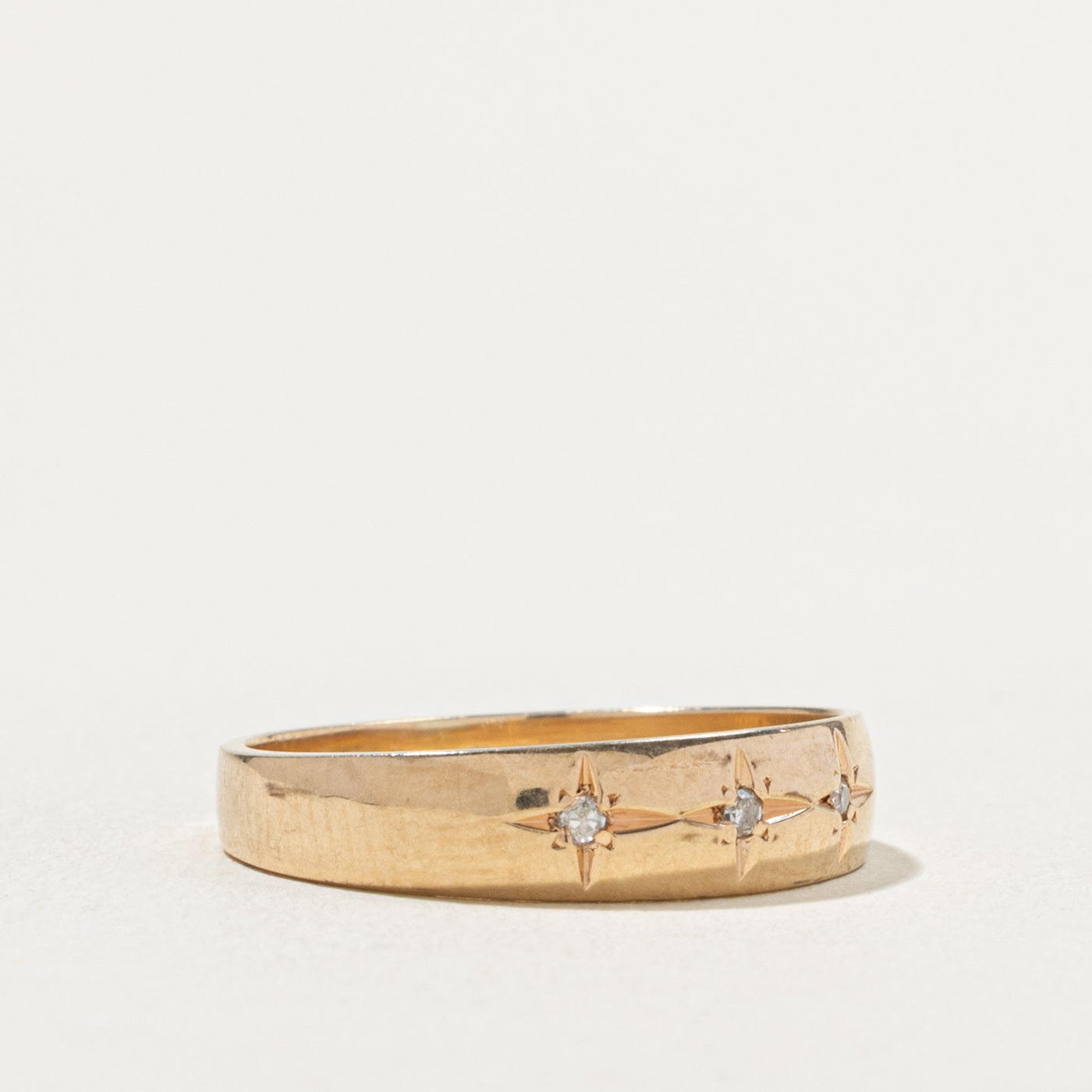 10k Three Stone Star Set Diamond Band | SZ 8