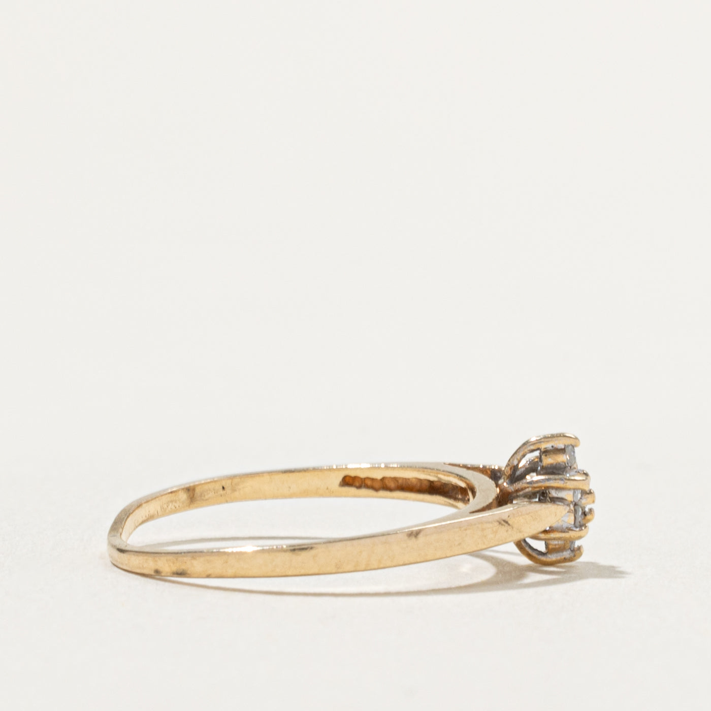 10k Diamond Floral Cluster Ring | SZ 6