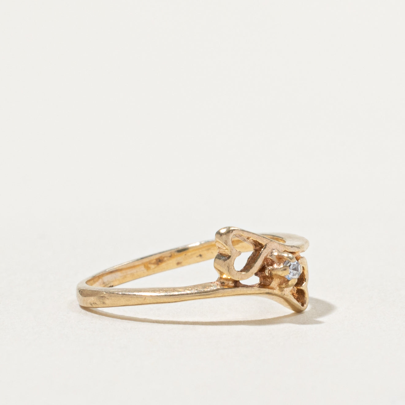 10k Diamond Heart Accented Petite Ring | SZ 3