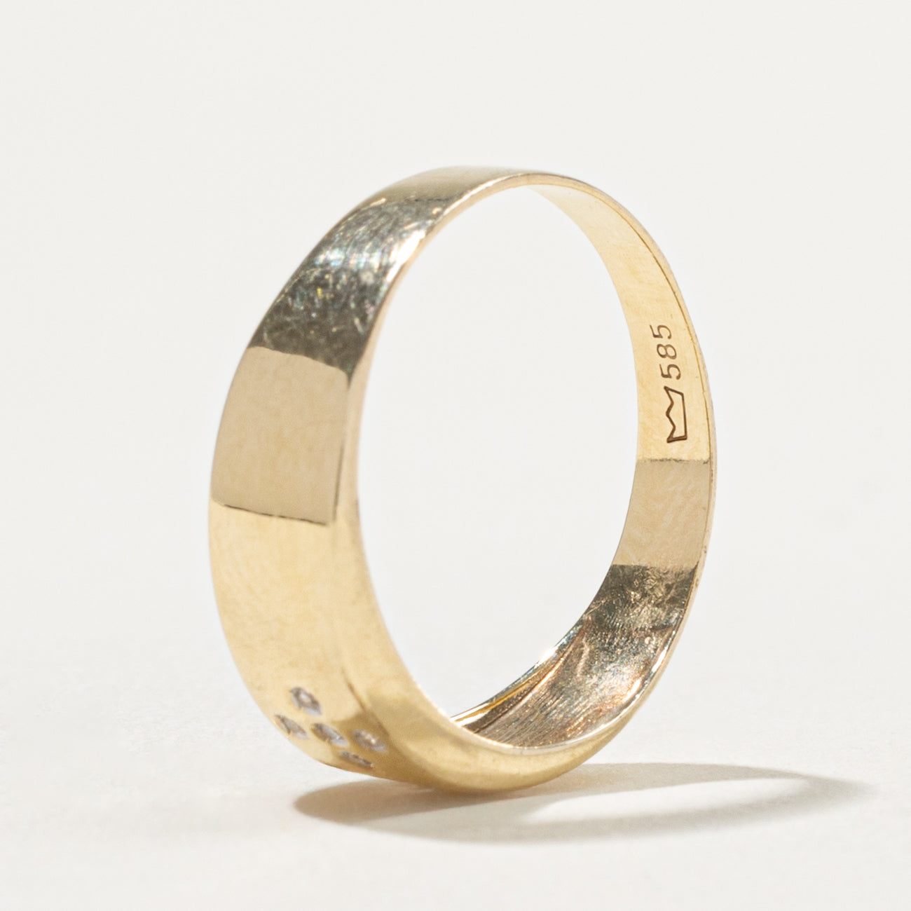 14k Flush Set Diamond Cross Band | SZ 6.5