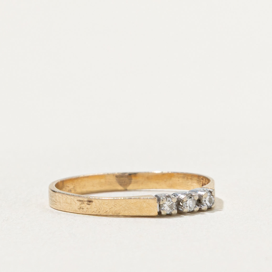 14k Three Stone Diamond Band | SZ 2.5