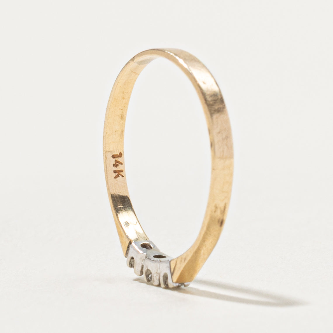 14k Three Stone Diamond Band | SZ 2.5