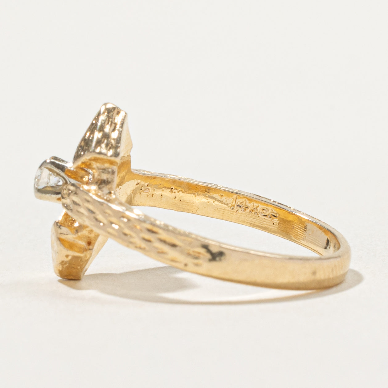 14k Single Diamond Textured Abstract | SZ 5.5