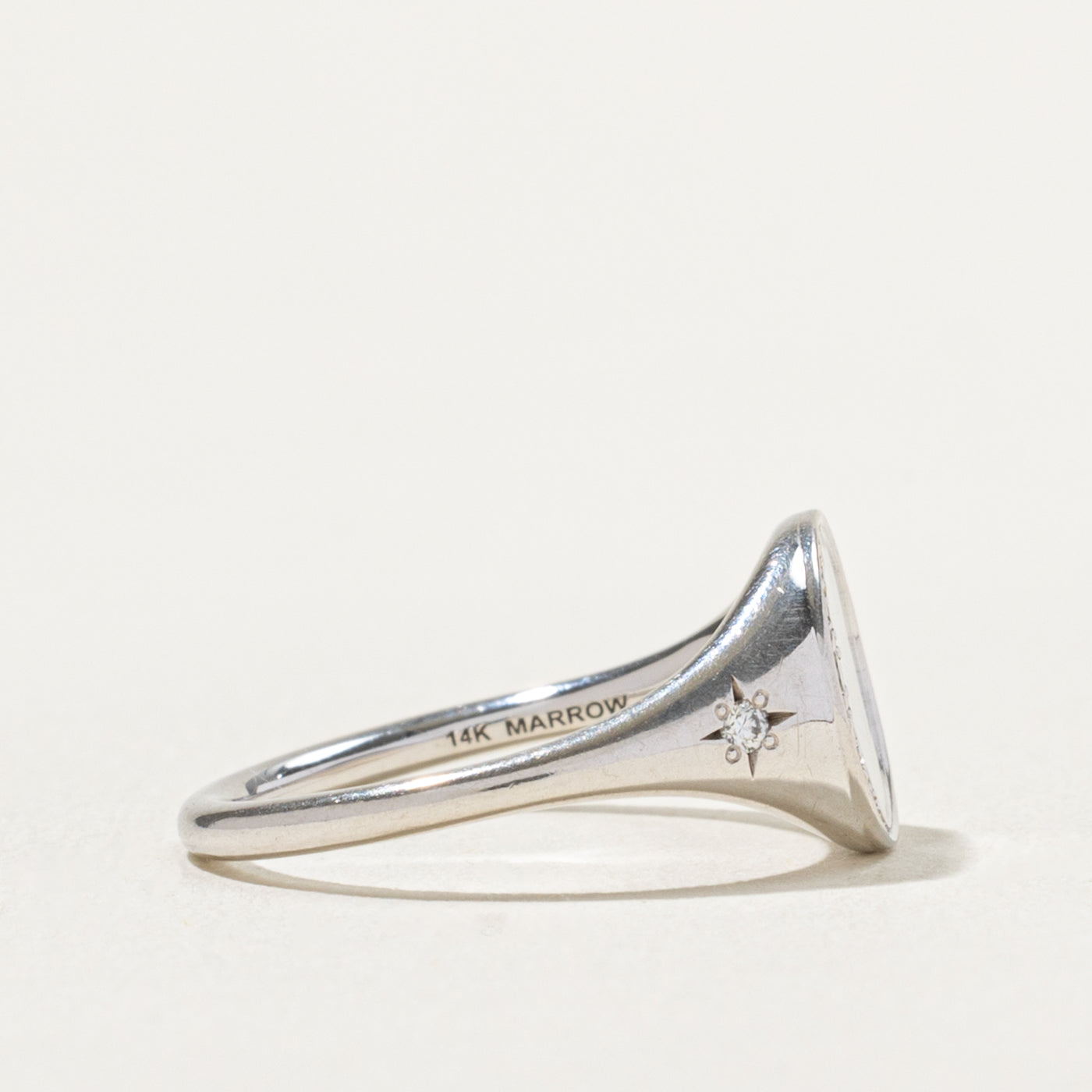 'Marrow' 14k Crescent Moon Signet Ring | SZ 4.25