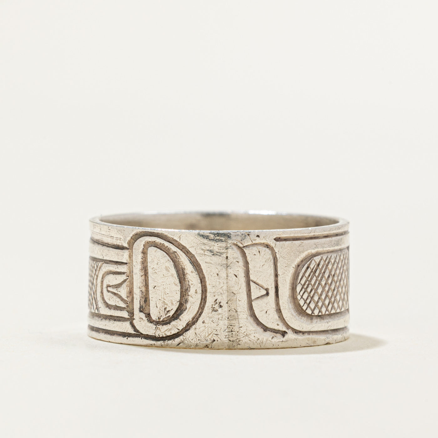 Sterling Silver Indigenous Carved Bird Ring | 8.6mm | SZ 6.75