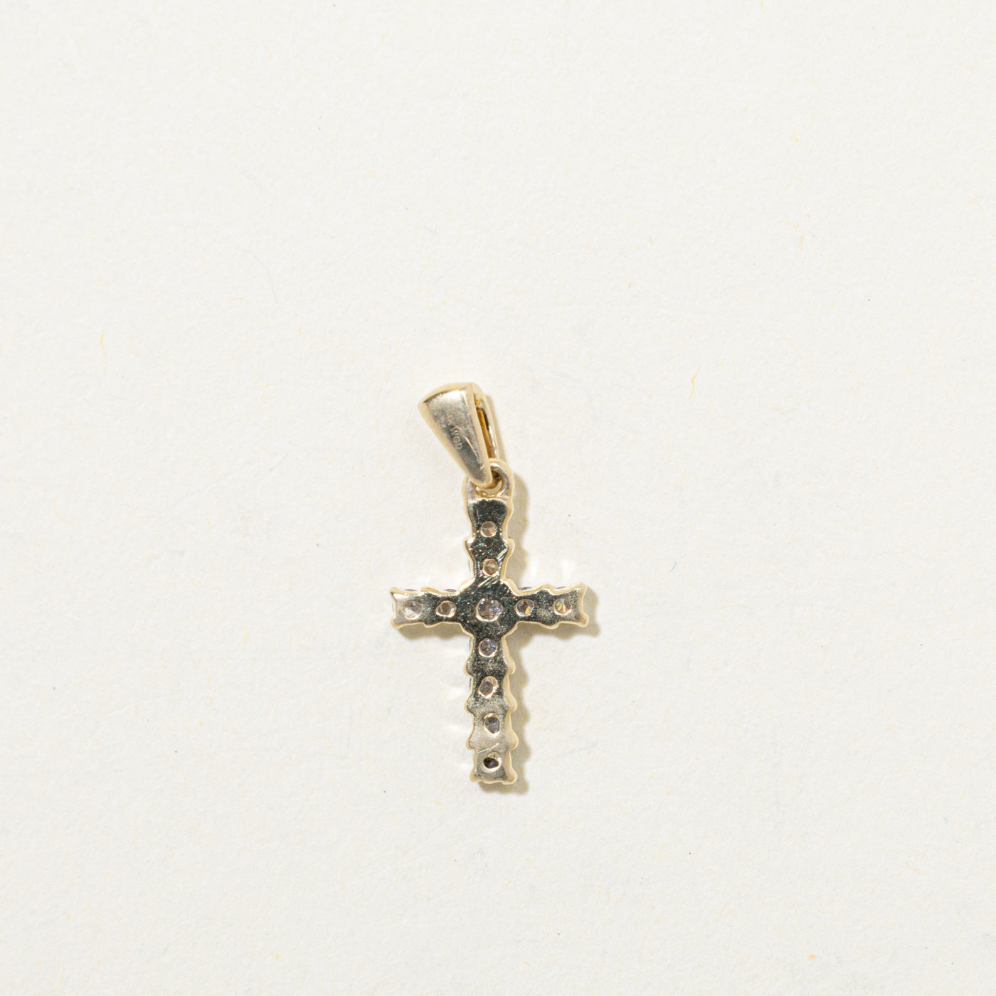 14k Diamond Cross Pendant | 0.20ctw