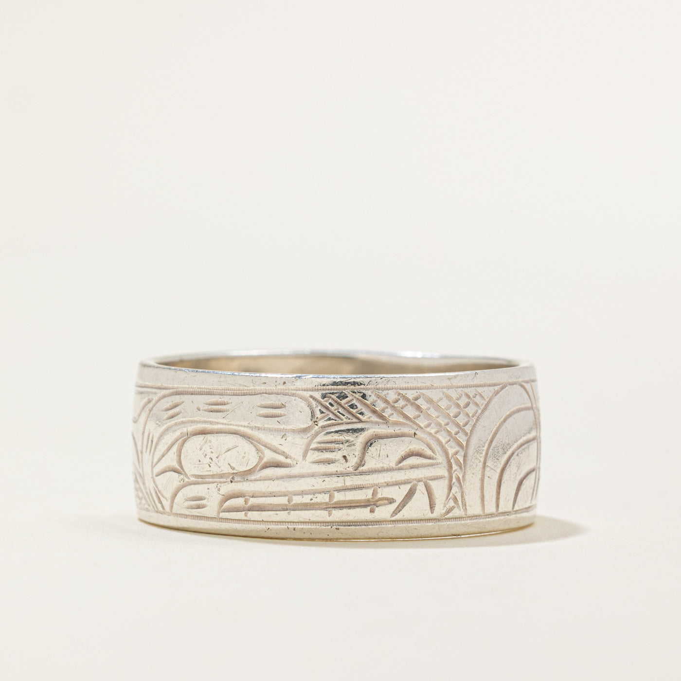 Sterling Silver Indigenous Carved Bear Ring | 10mm | SZ 11.75