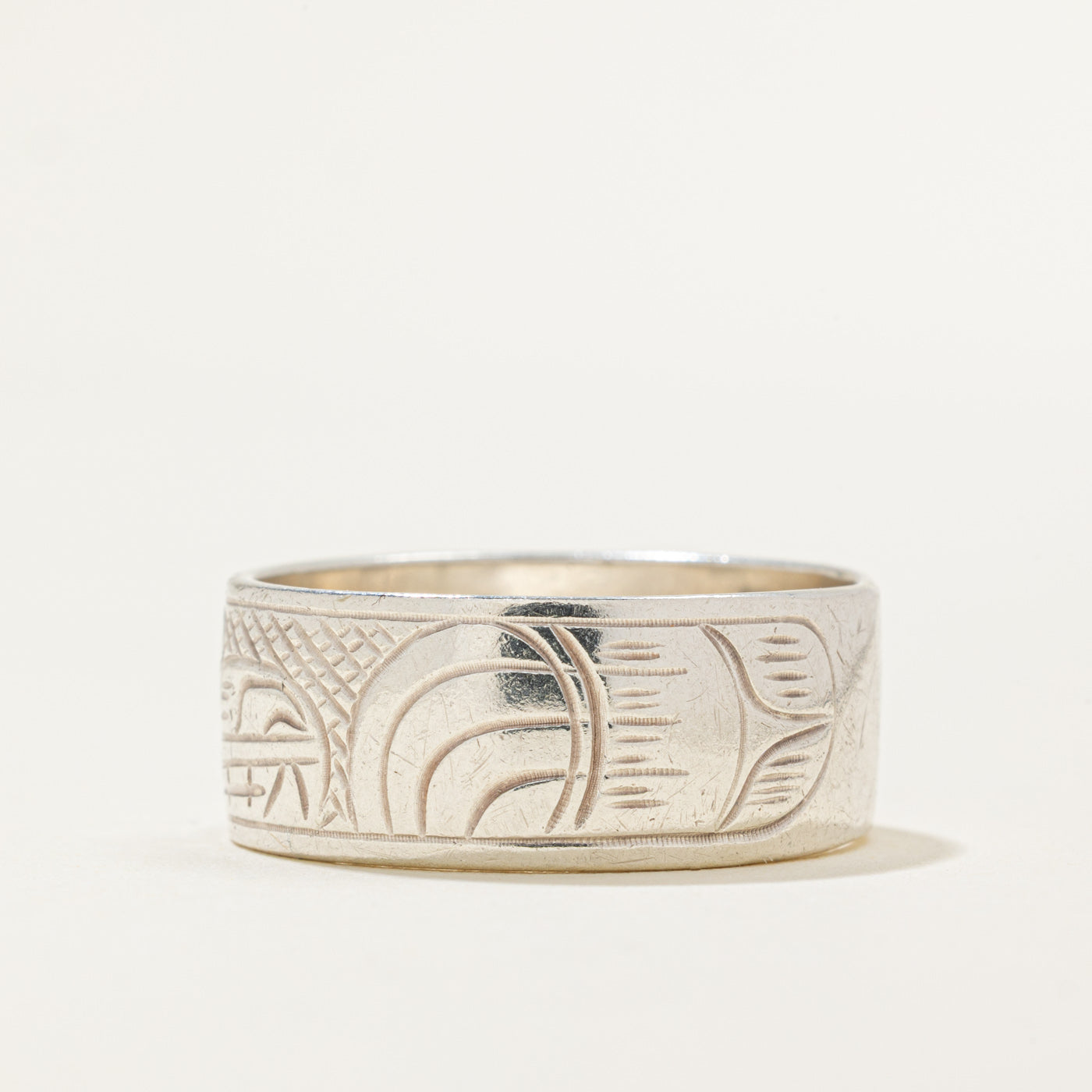 Sterling Silver Indigenous Carved Bear Ring | 10mm | SZ 11.75