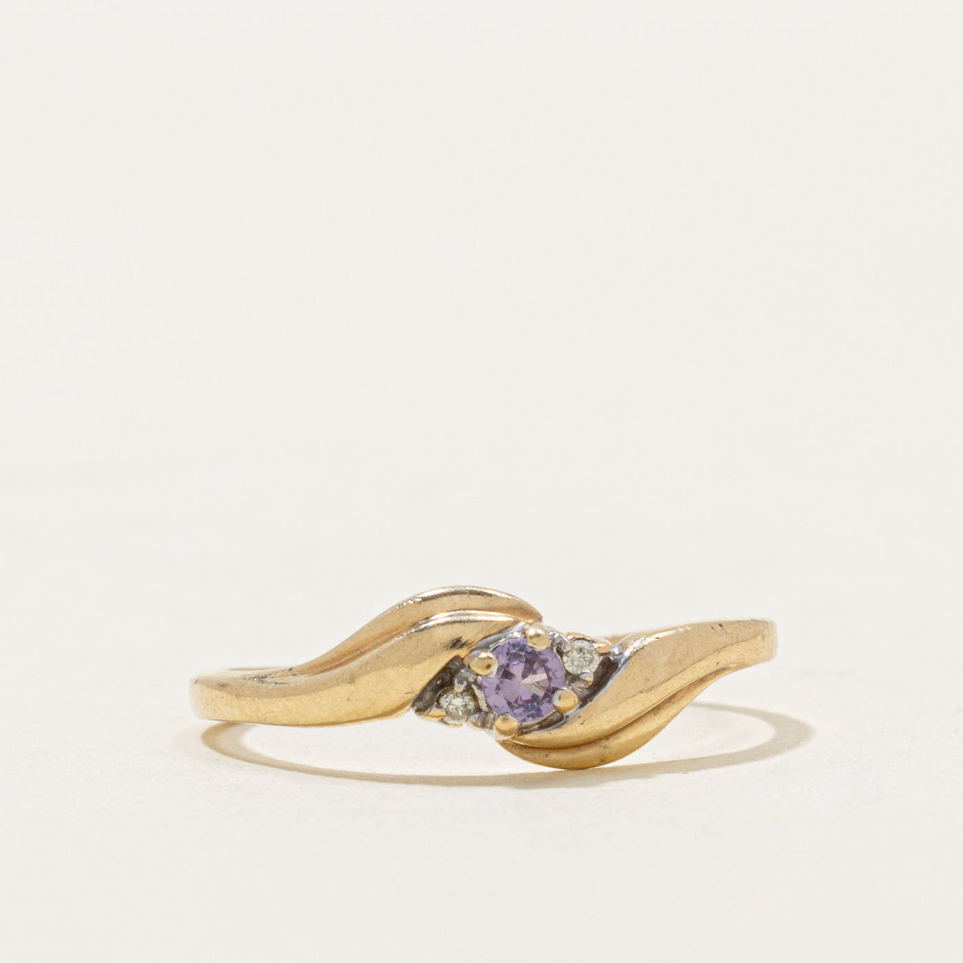 10k Synthetic Sapphire & Diamond Cluster Wave Bypass Ring | 0.09ct, 0.01ctw | SZ 8