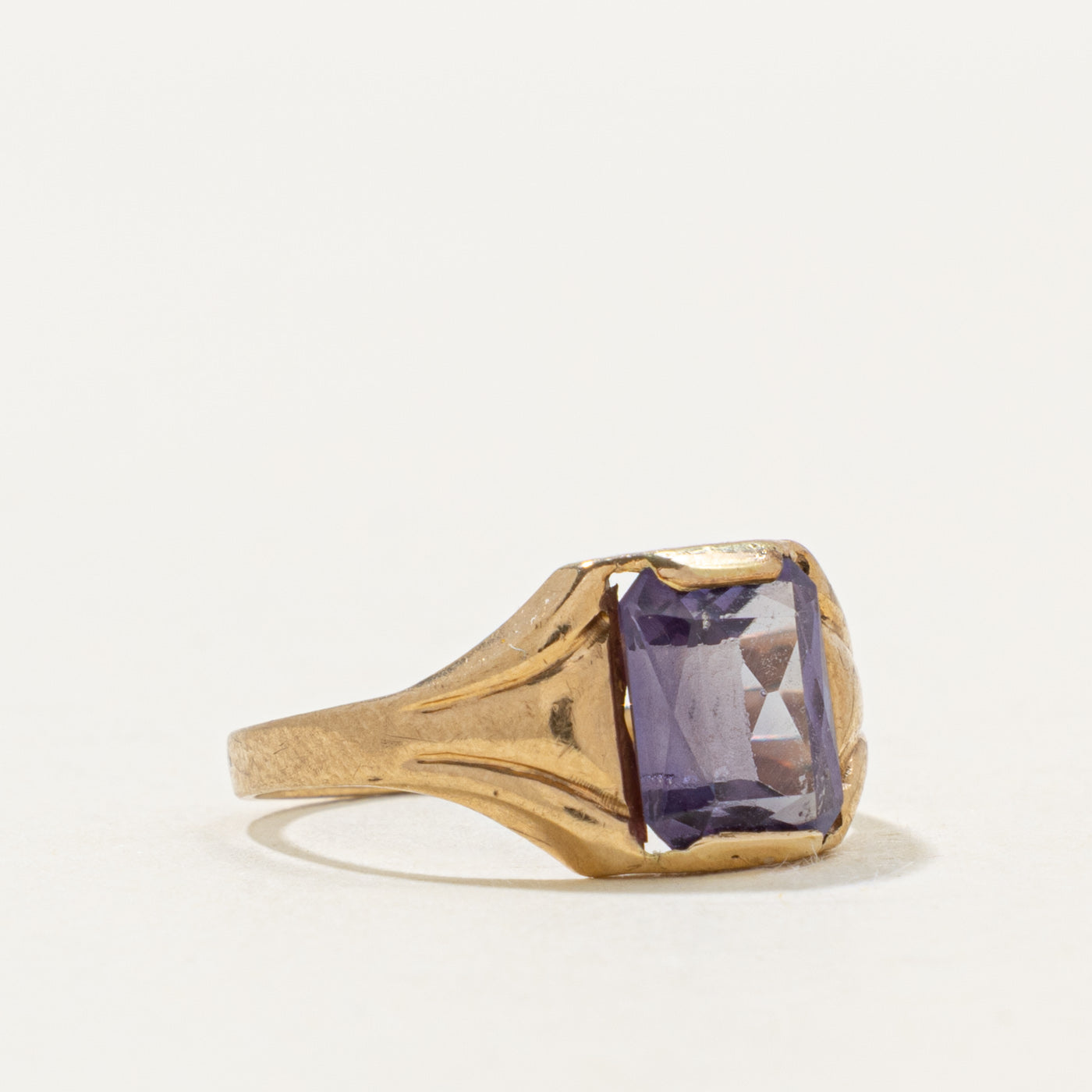 10k Synthetic Sapphire Grooved Tapered Ring | 2.00ct | SZ 6