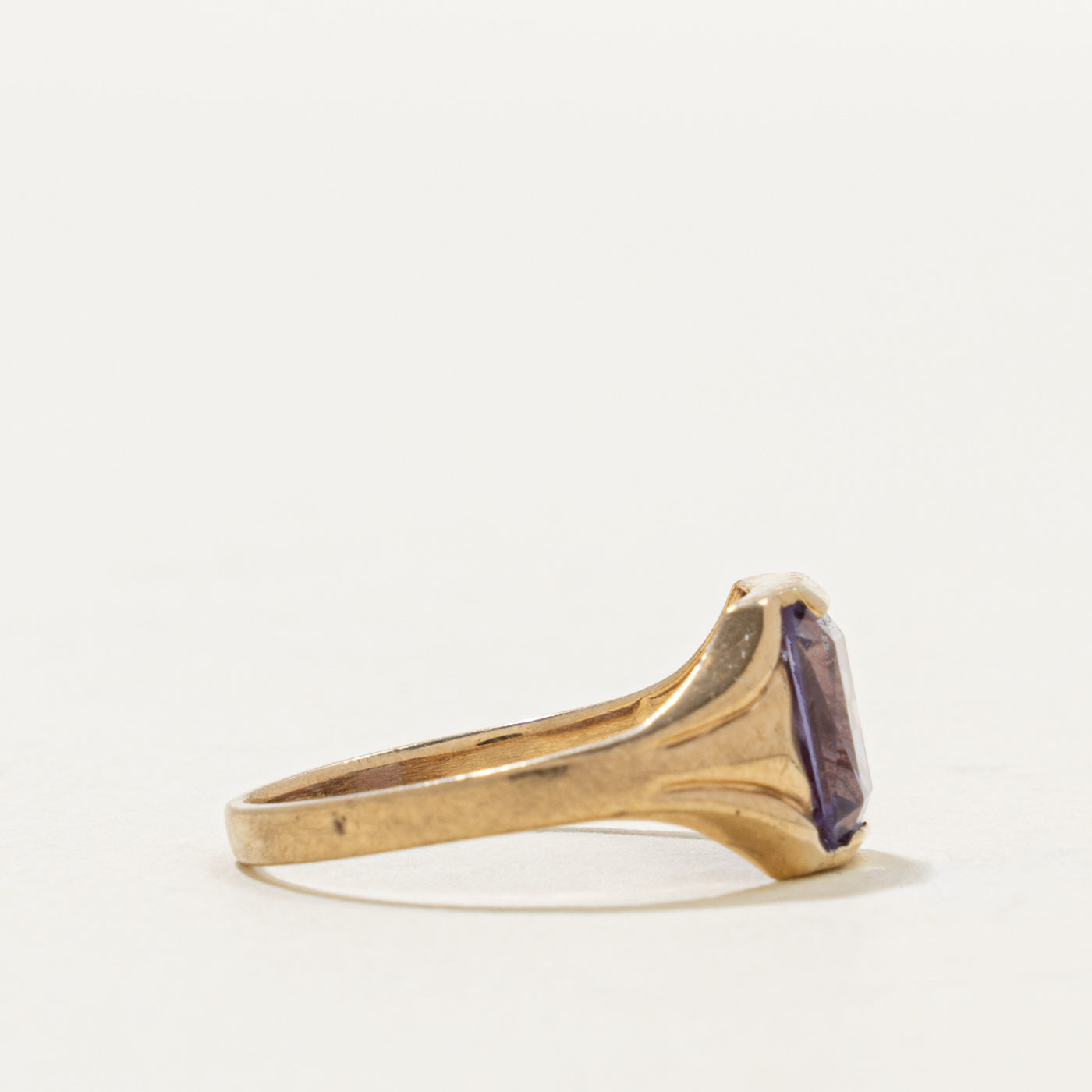 10k Synthetic Sapphire Grooved Tapered Ring | 2.00ct | SZ 6