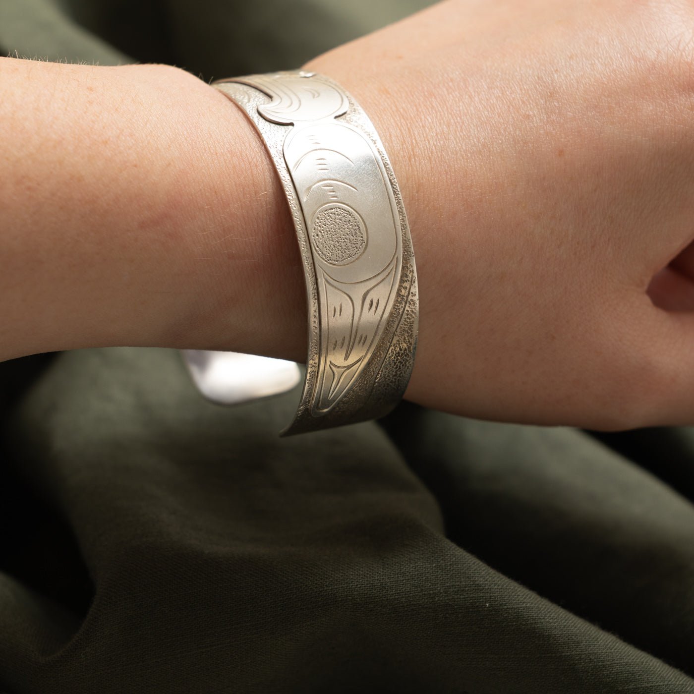Sterling Silver Indigenous Carved Eagle Cuff | 7"