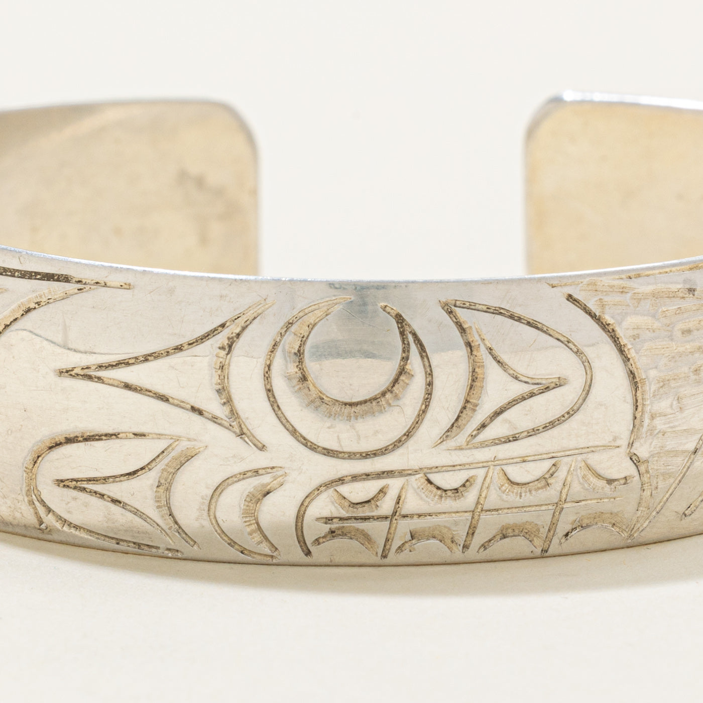 'Stuart Pagaduan' Sterling Silver Indigenous Carved Orca Cuff | 6"