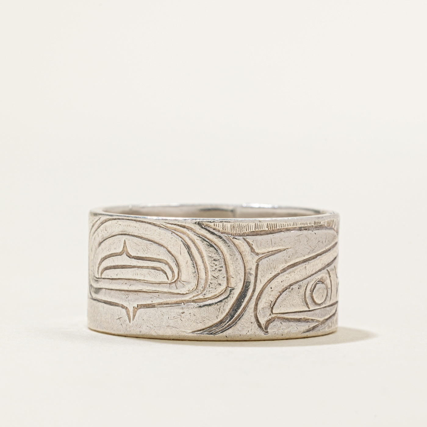 Sterling Silver Indigenous Carved Raven Ring | 10mm | SZ 8.5