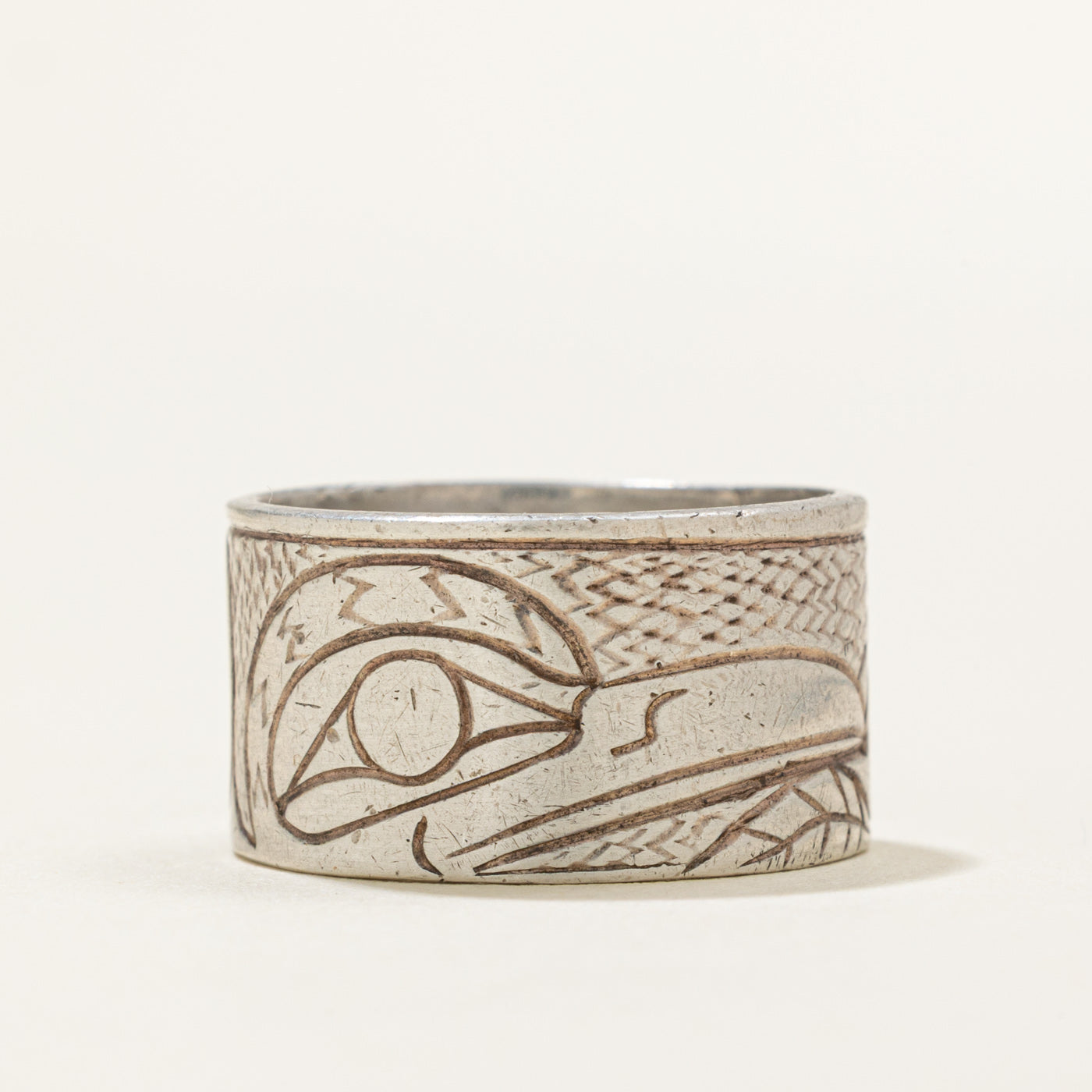 'Ray Dumont' Sterling Silver Indigenous Carved Hummingbird Ring | 10.5mm | SZ 5.5