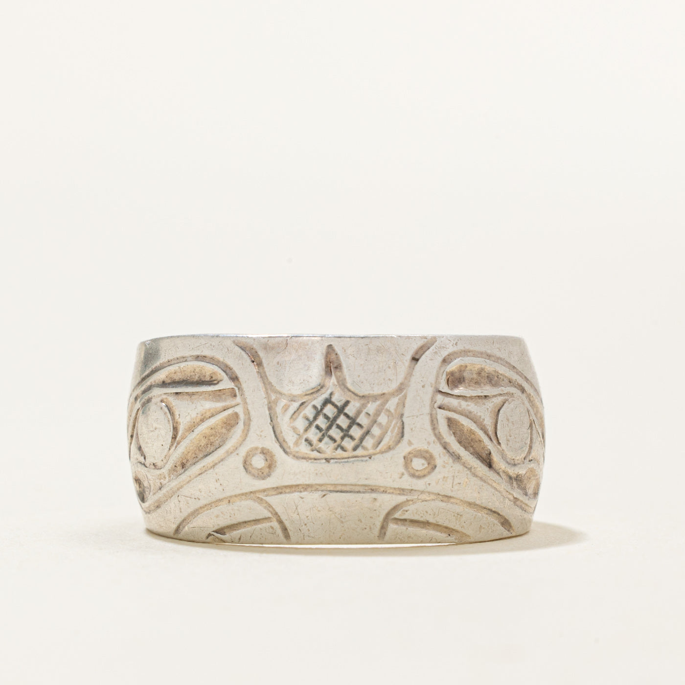 'Harold Alfred' Sterling Silver Indigenous Carved Frog Ring | SZ 5.75