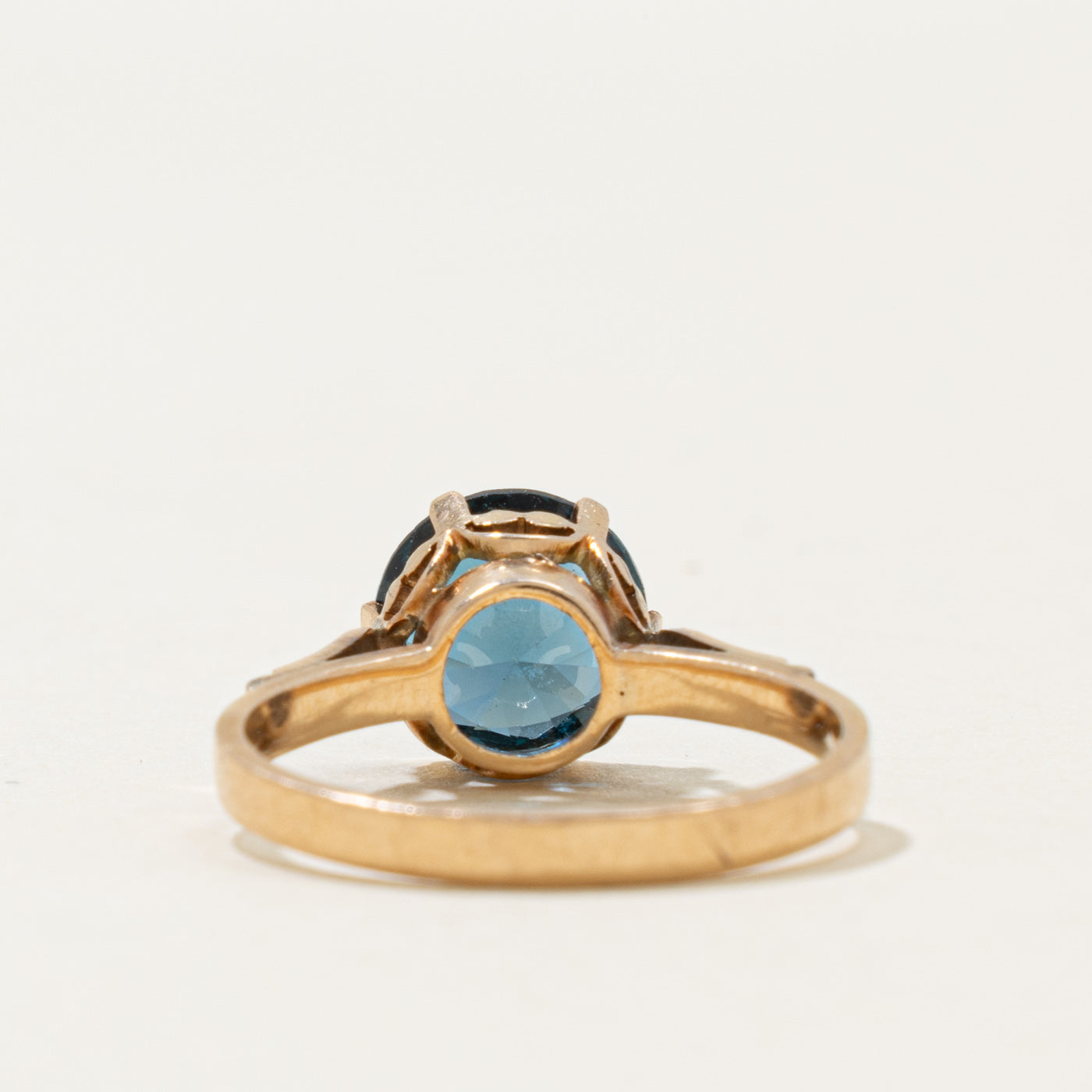 14k Solitaire Synthetic Spinel Ring | 2.50ct | SZ 7.5