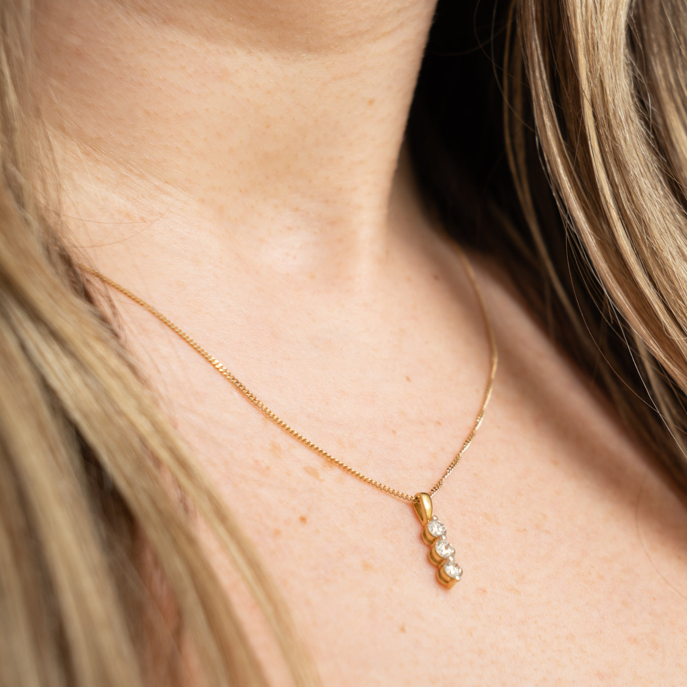 18k Three Stone Diamond Drop Pendant | 0.51ctw