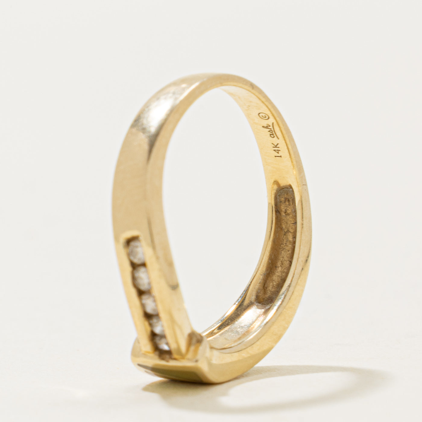 14k Mother of Pearl Inlay & Diamond Ring | 0.15ctw, 0.10ctw | SZ 7.25