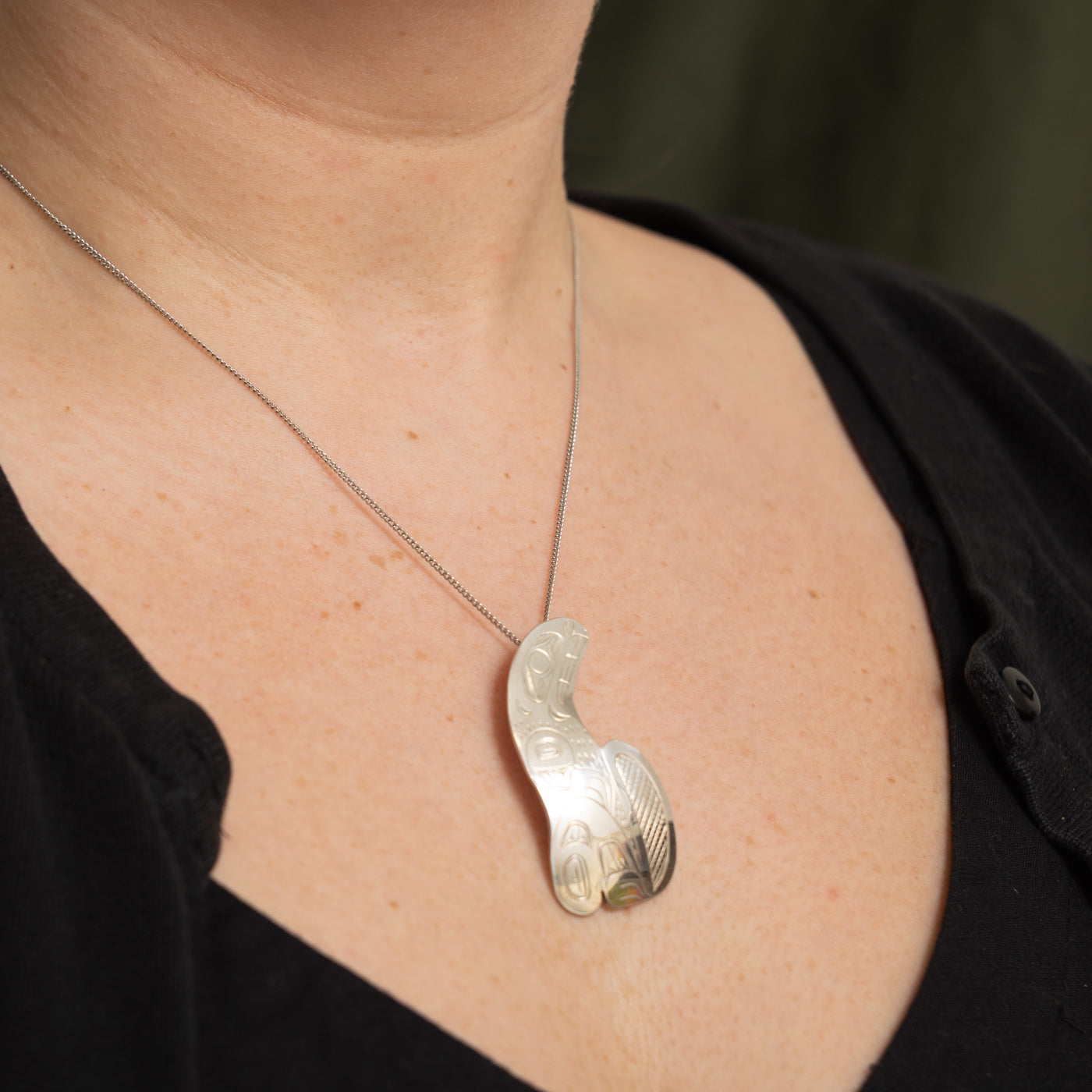 'Marvin Tallio' Sterling Silver Indigenous Carved Beaver Pendant