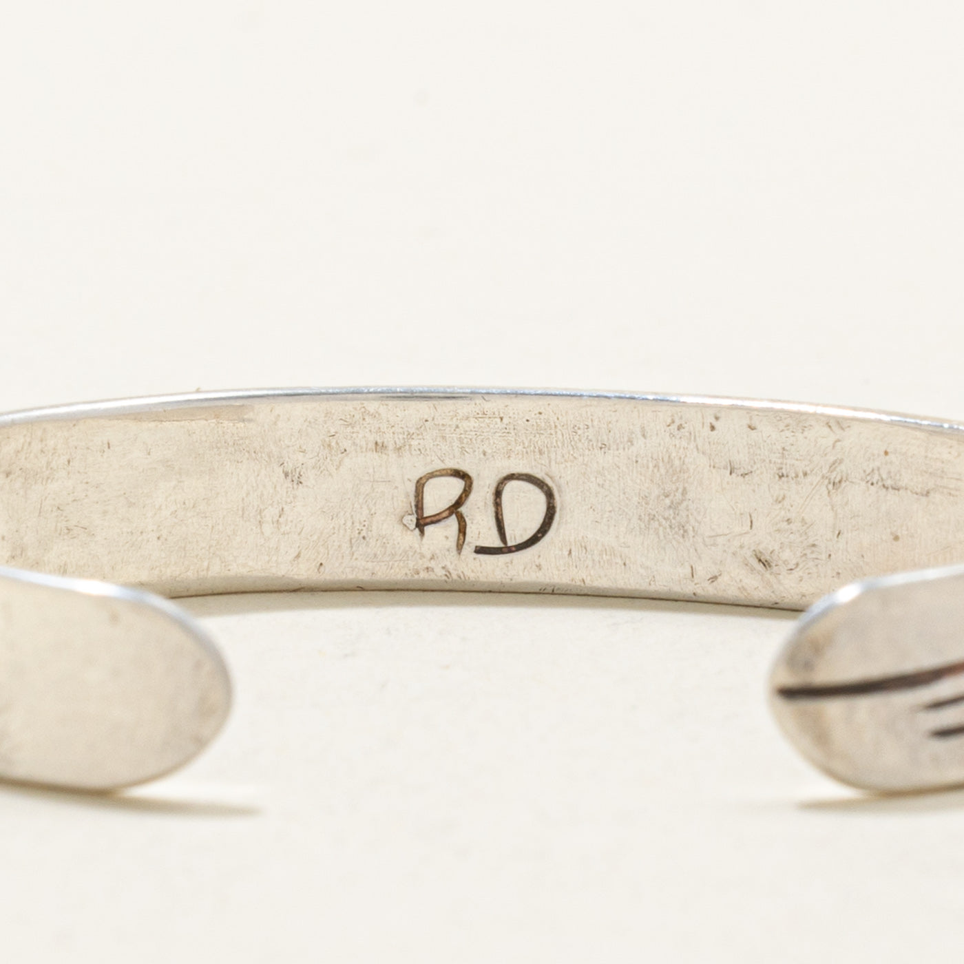 'Ray Dumont' Sterling Silver Indigenous Carved Hummingbird Baby Cuff | 3.5"