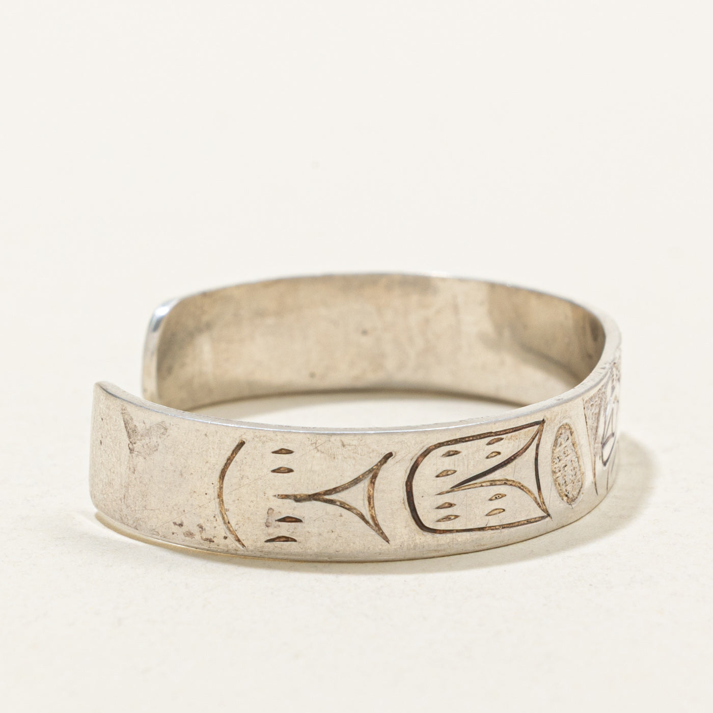 'Ray Dumont' Sterling Silver Indigenous Carved Eagle Baby Cuff | 3.5"