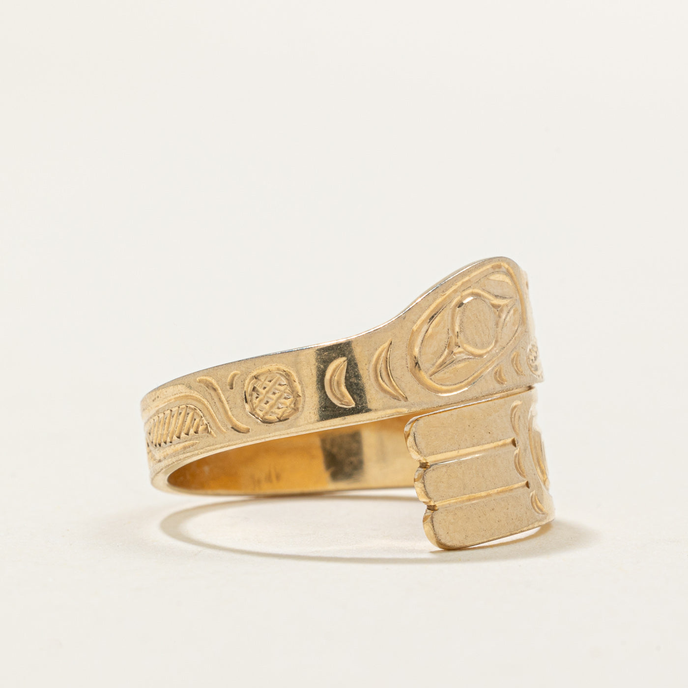 14k Yellow Gold Indigenous Carved Raven Bypass Ring | SZ 9.0