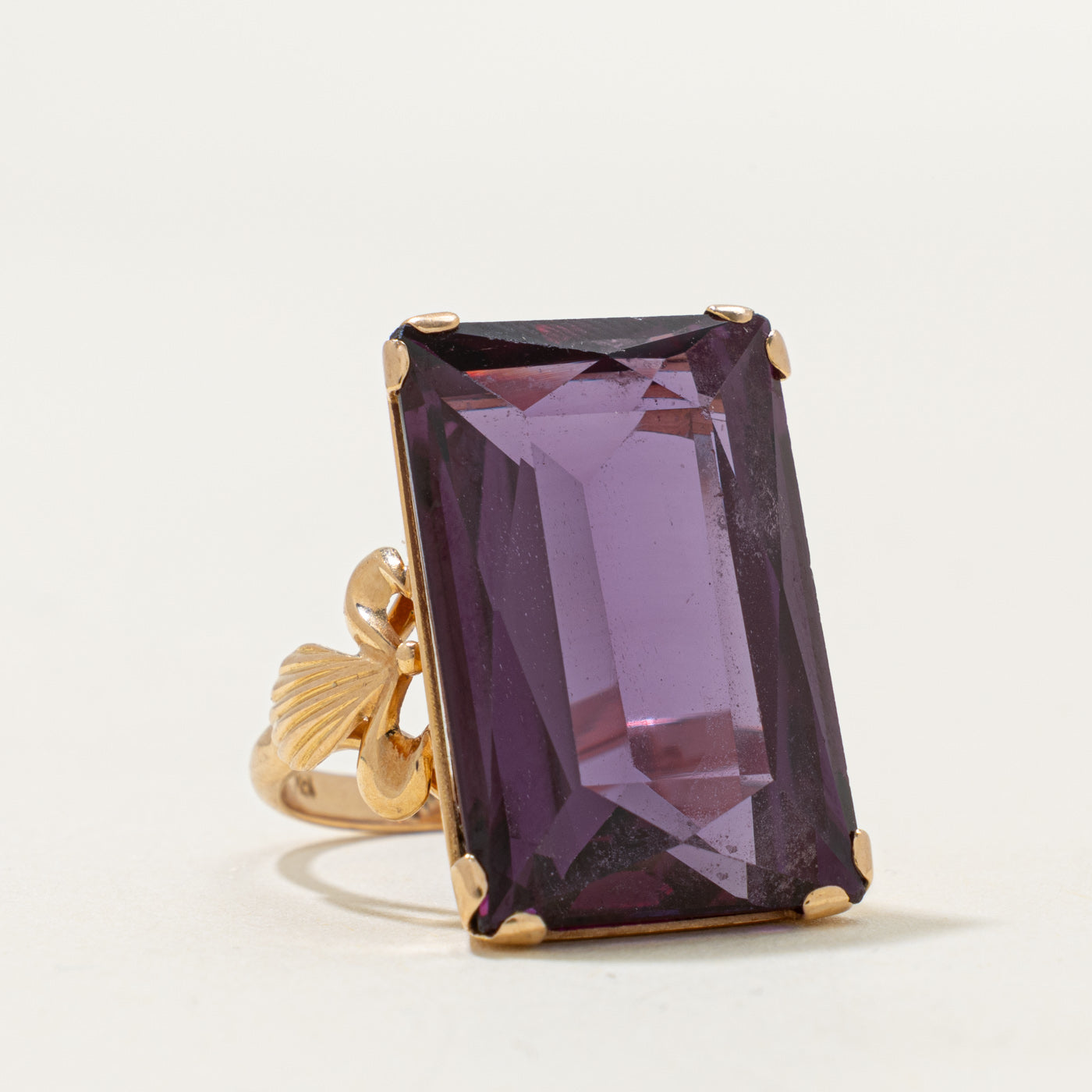 18k Synthetic Sapphire Cocktail Ring | 25.00ct | SZ 6.75