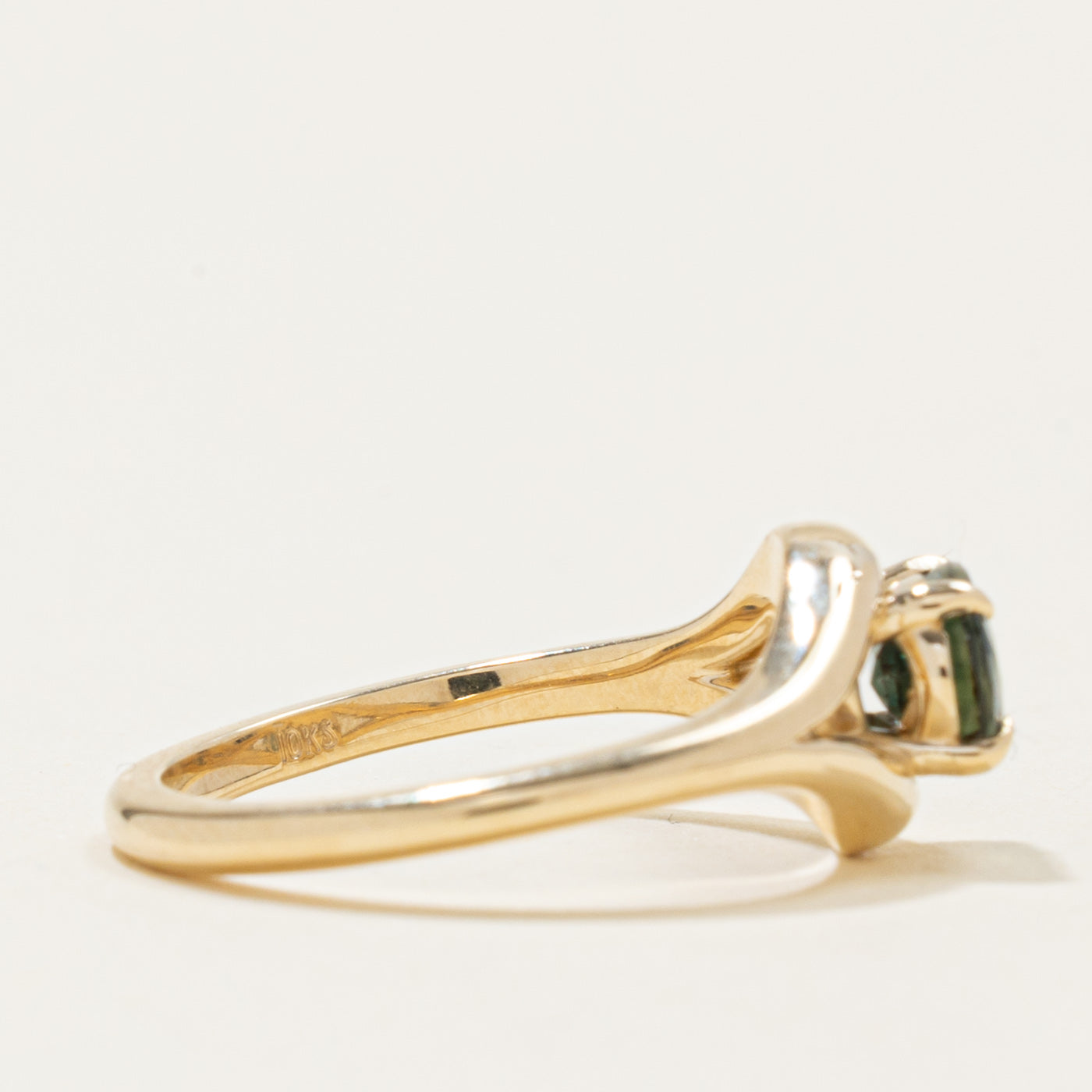 '100 Ways' 10k Green Sapphire East West Ring | 1.13ct | SZ 6.75