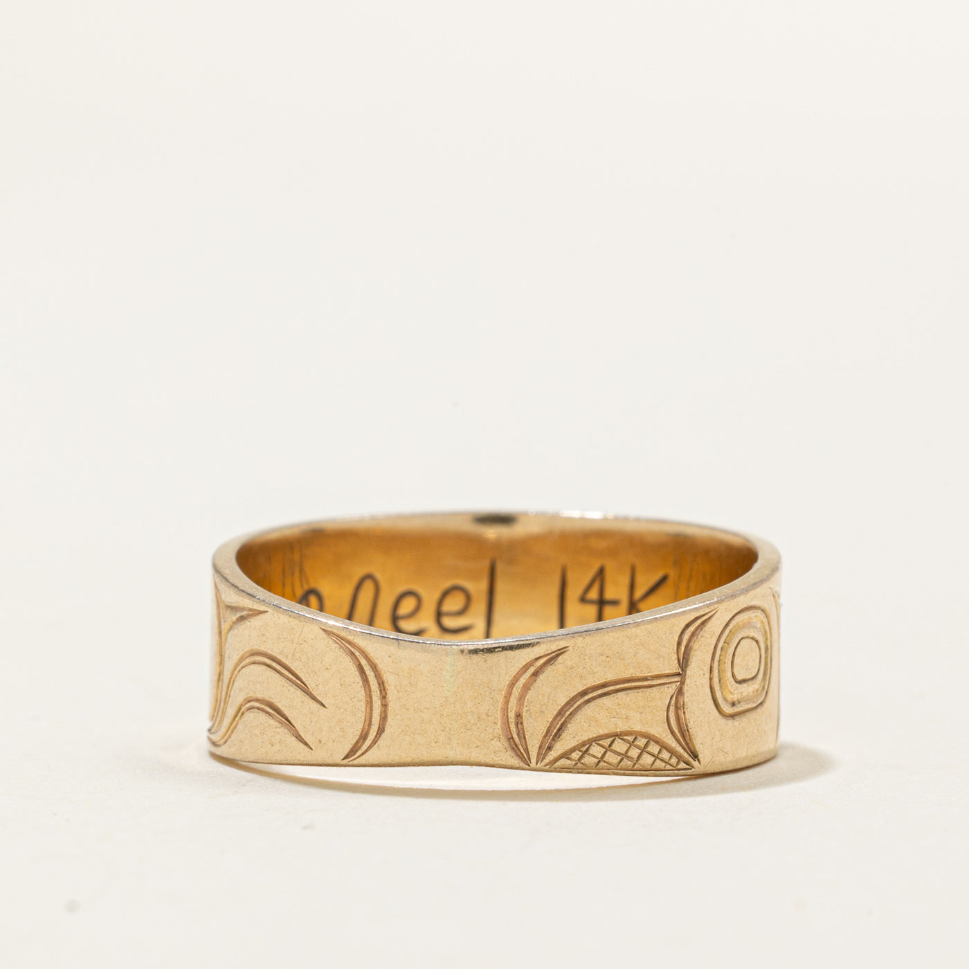 'David Neel' 14k Yellow Gold Indigenous Carved Wolf Ring | SZ 10.5