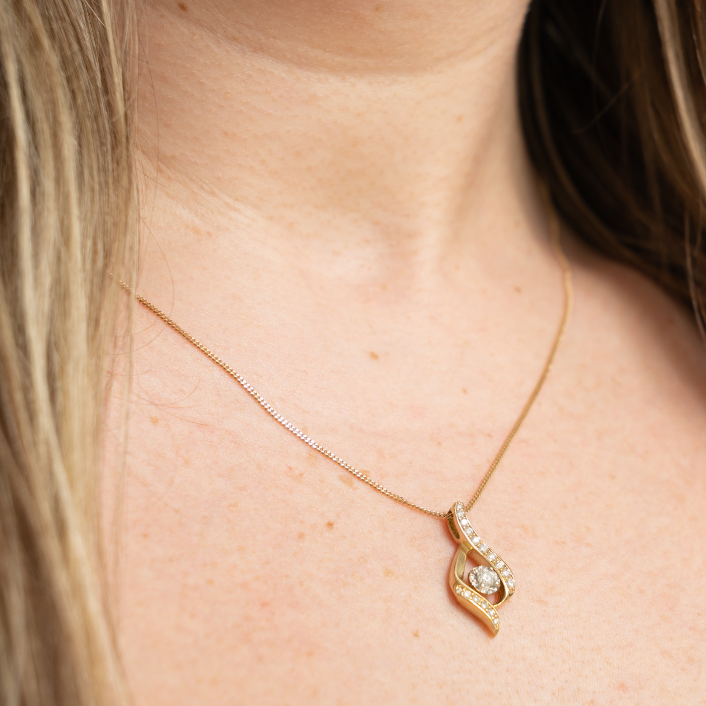14k Diamond Crossover Pendant | 0.32ctw