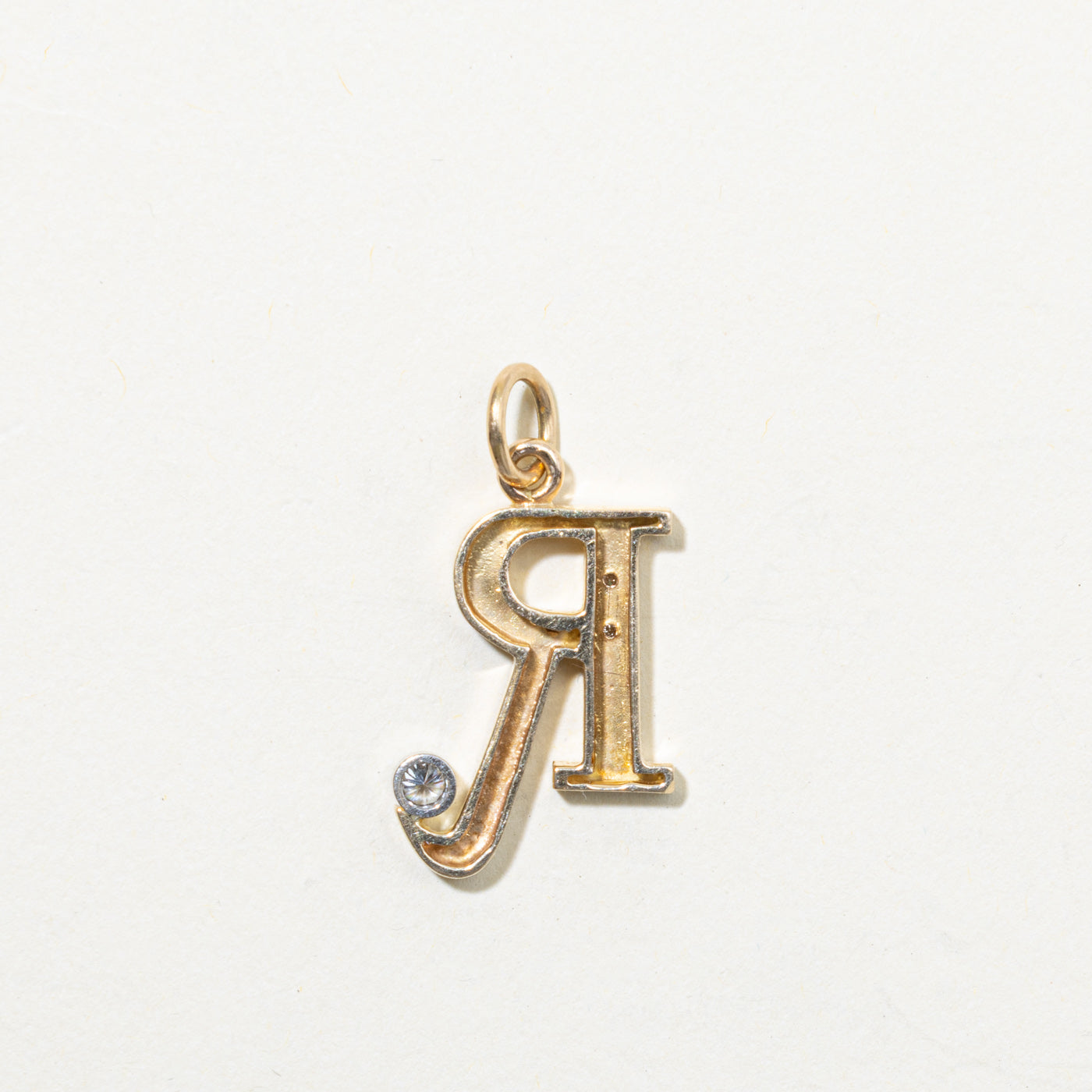 15k Diamond "R" Initial Pendant | 0.16ctw