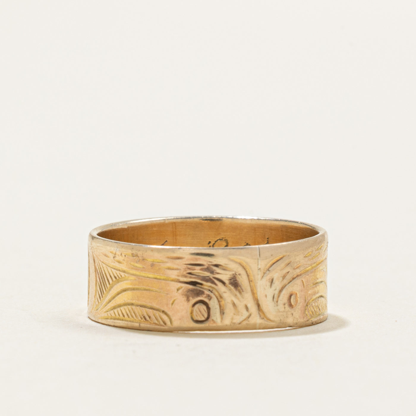 14k Yellow Gold Indigenous Carved Wolf Ring | SZ 5.0