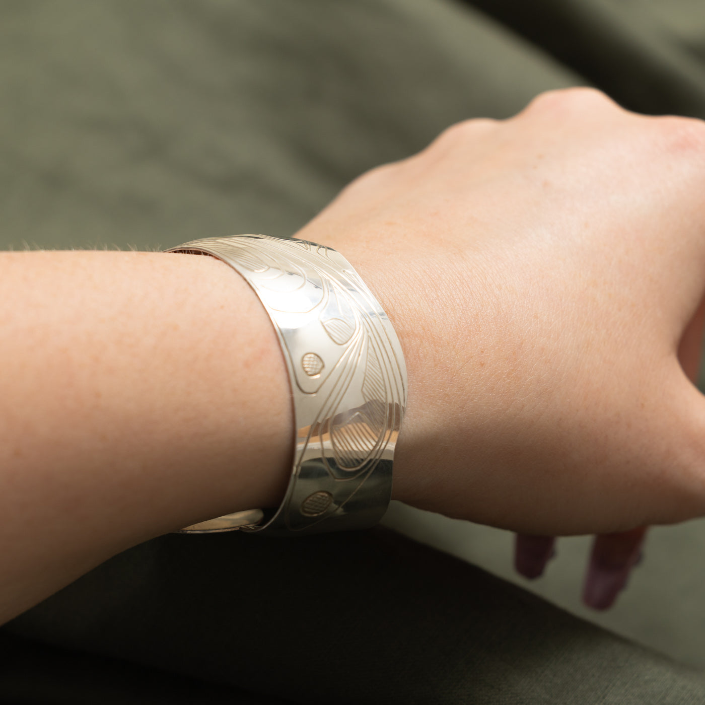 Sterling Silver Indigenous Carved Hummingbird Cuff | 6"