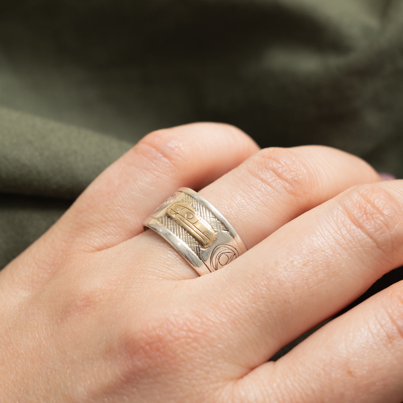 Sterling Silver & 14k Gold Indigenous Carved Raven Ring | SZ 9.5