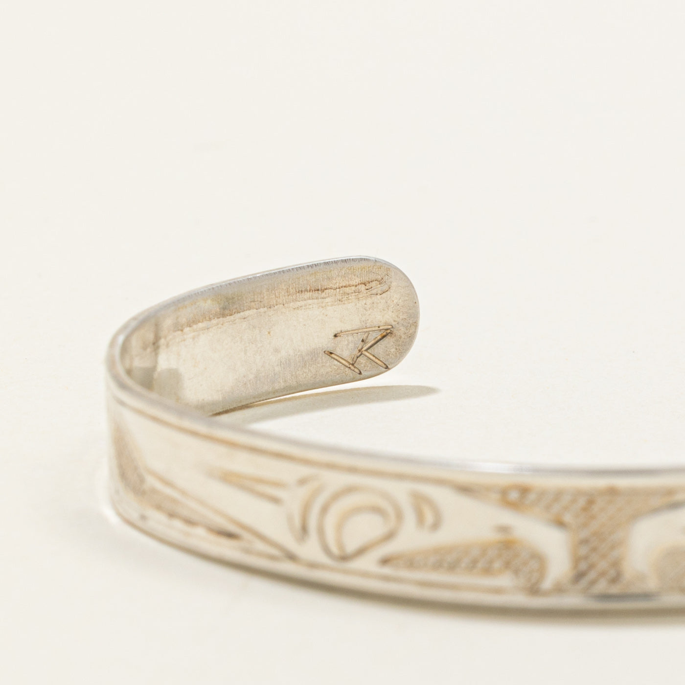 Sterling Silver Indigenous Carved Eagle Split Design Cuff | 6"