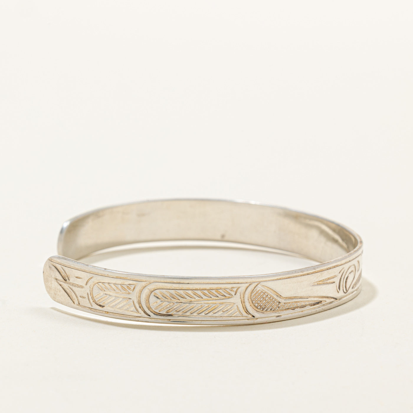 Sterling Silver Indigenous Carved Eagle Split Design Cuff | 6"