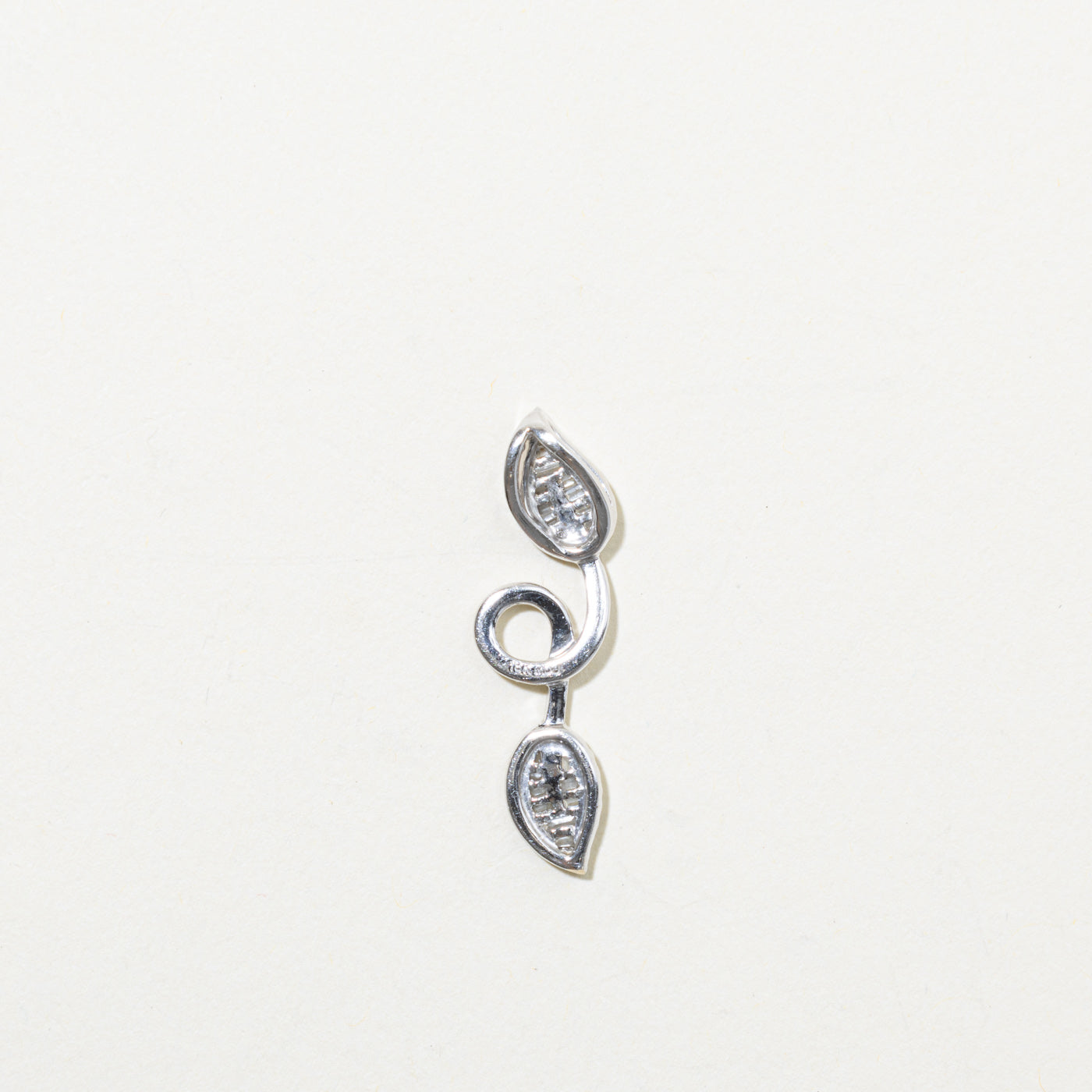 18k Diamond Twisted Leaves Pendant | 0.37ctw