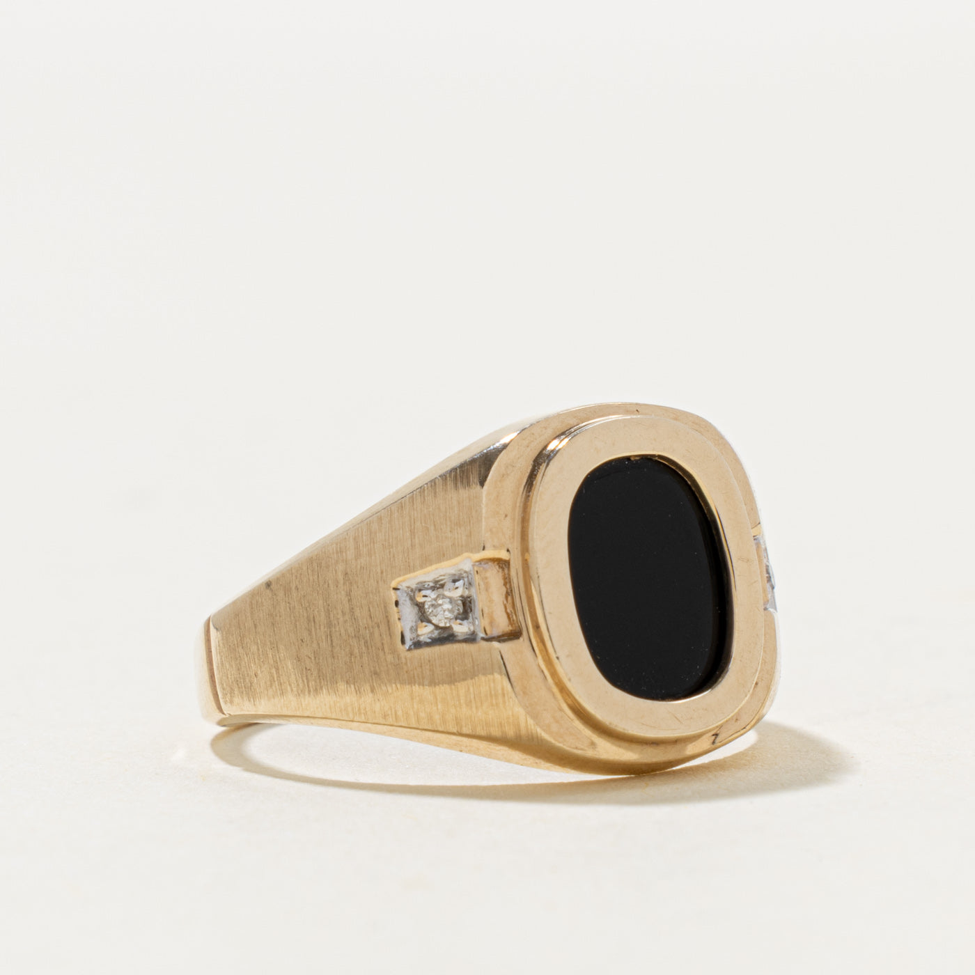 10k Onyx & Diamond Grooved Signet Ring | 0.95ct, 0.01ctw | SZ 9