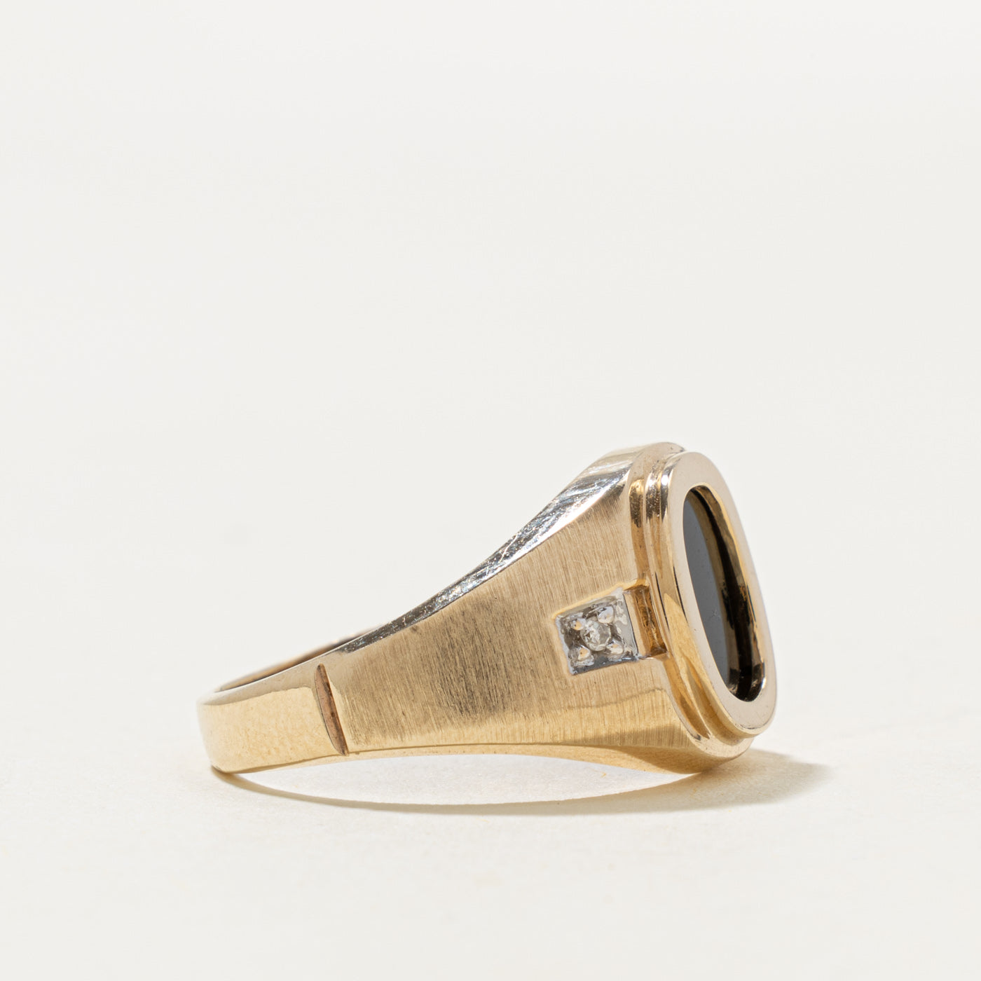 10k Onyx & Diamond Grooved Signet Ring | 0.95ct, 0.01ctw | SZ 9