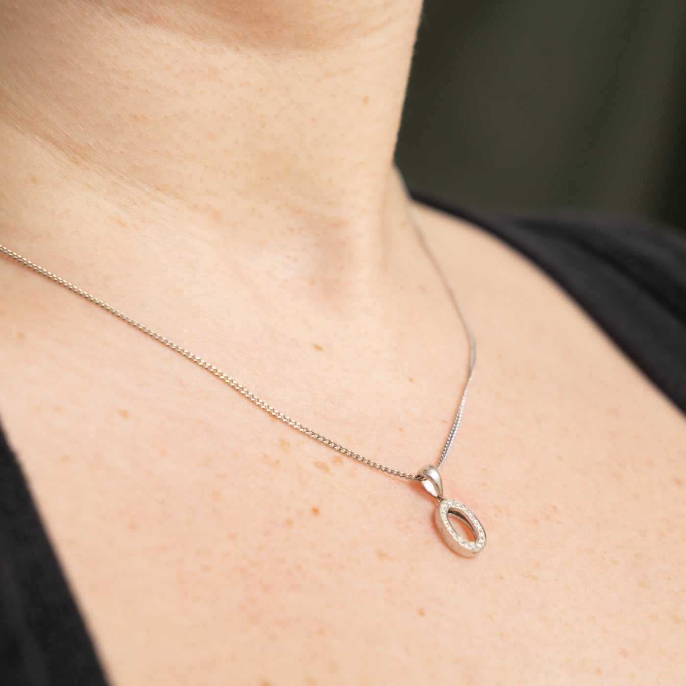 18k Diamond Oval Pendant | 0.09ctw