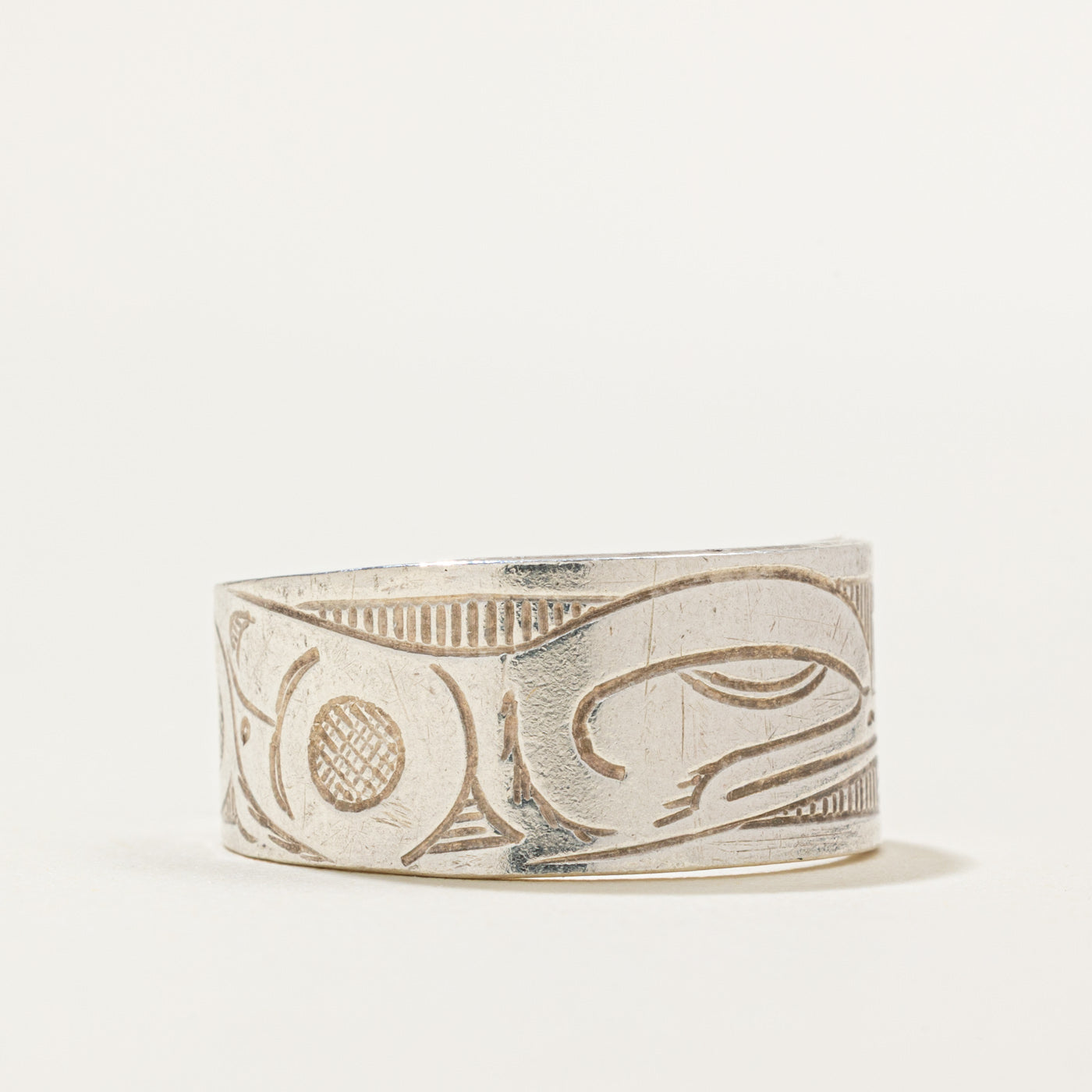 Sterling Silver Indigenous Carved Hummingbird Ring | SZ 9.0