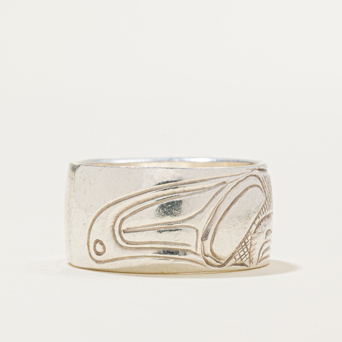 Sterling Silver Indigenous Carved Raven Ring | 9.85mm | SZ 7.25