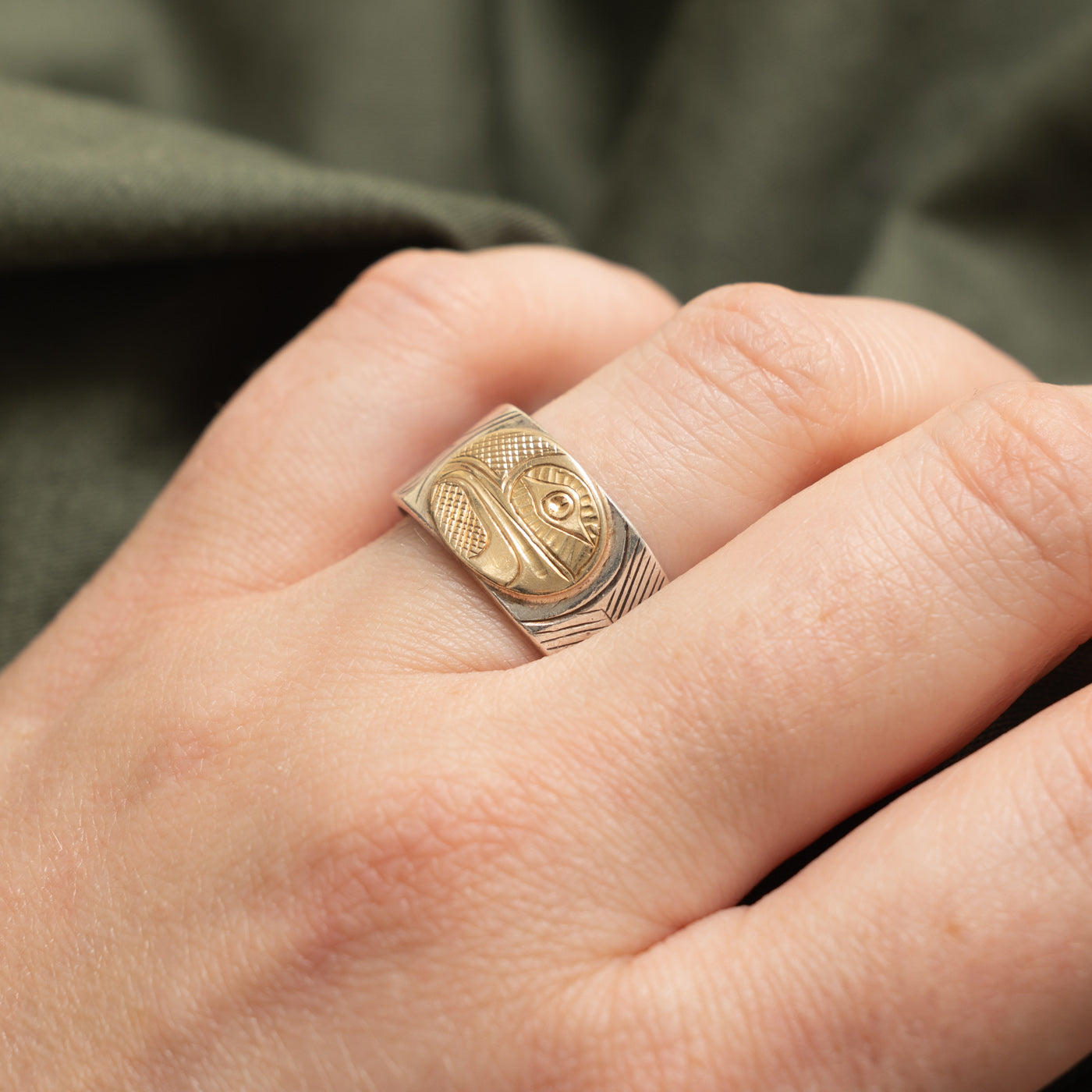 Sterling Silver & 14k Yellow Gold Indigenous Carved Eagle Ring | SZ 7.5