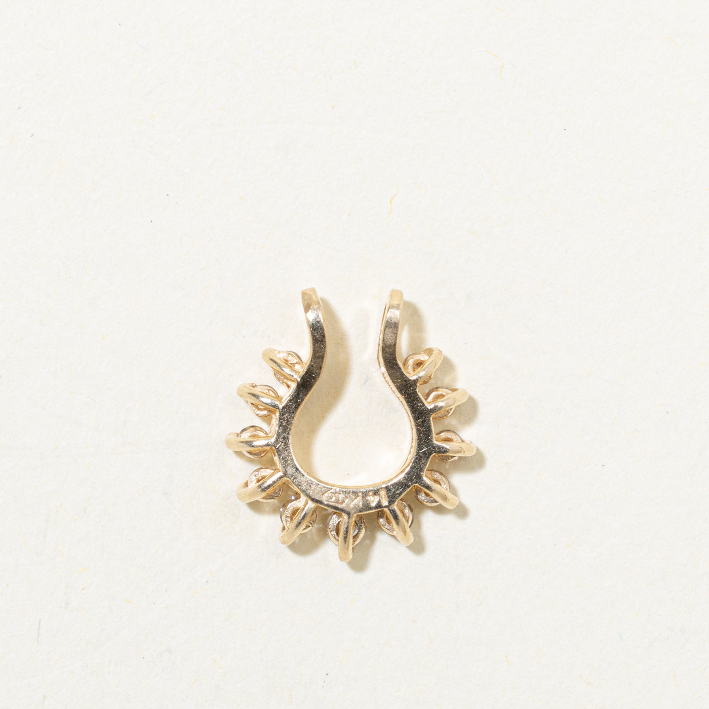 14k Diamond Loop Pendant | 0.19ctw