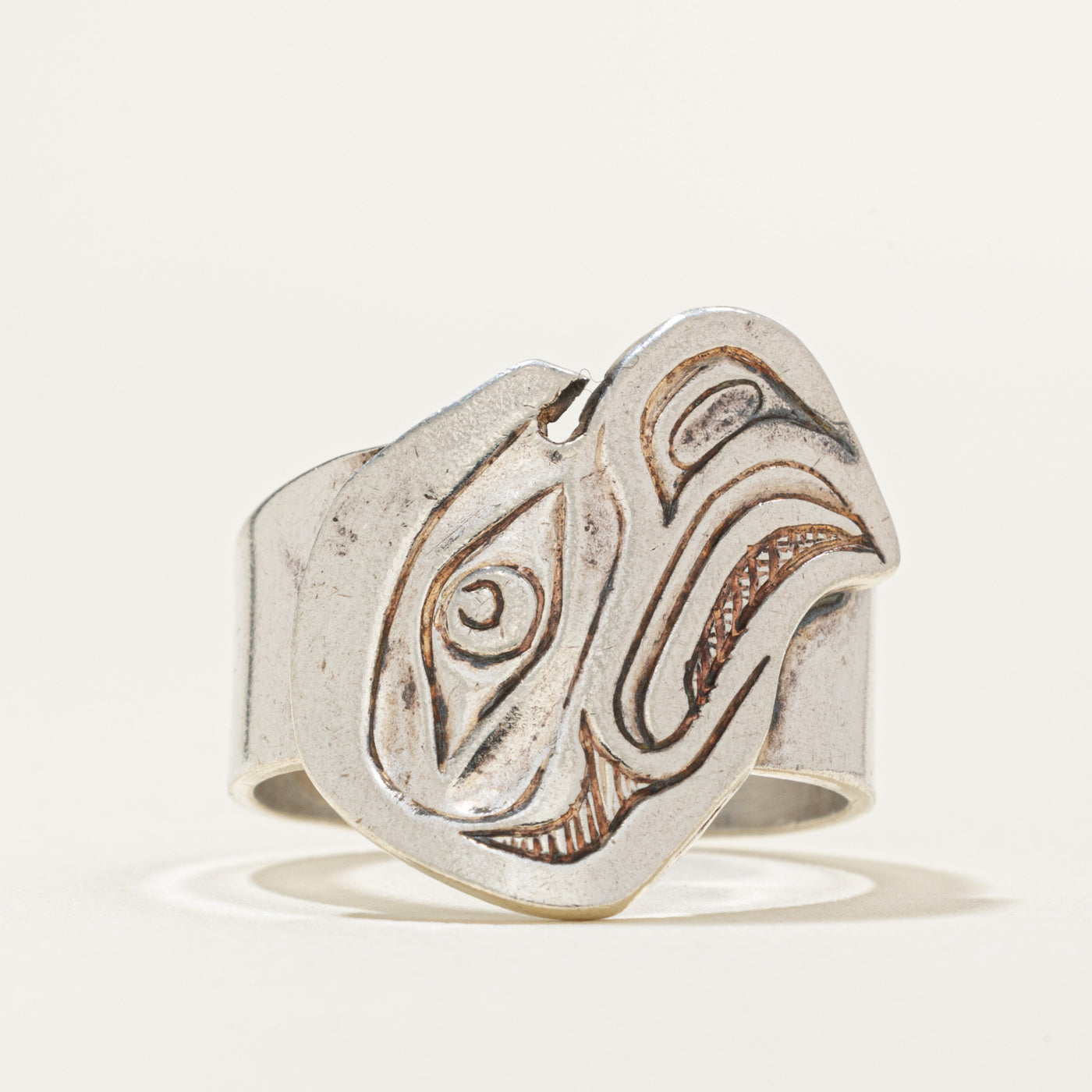 'Kelvin Thompson' Sterling Silver Indigenous Carved Eagle Ring | SZ 6.75