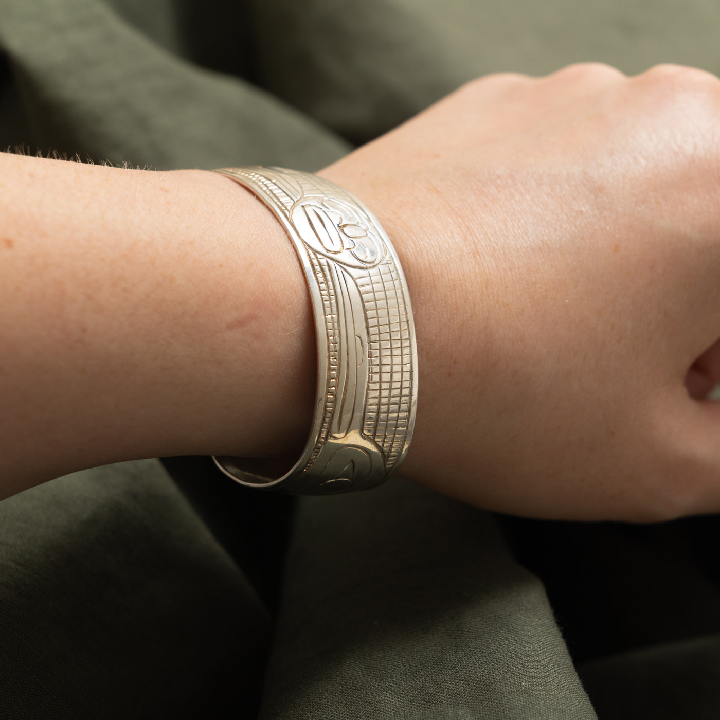 Sterling Silver Indigenous Carved Hummingbird Cuff | 6"