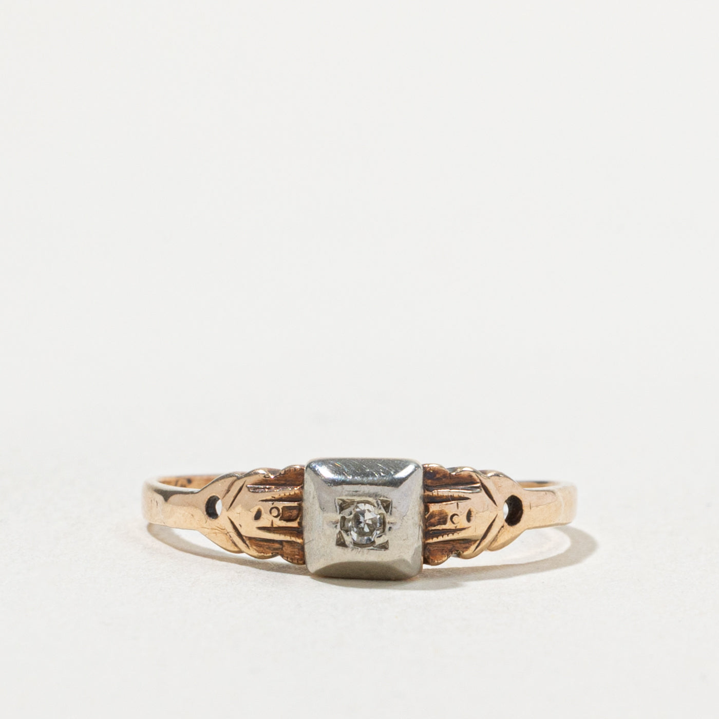 Vintage Canadian 10k Diamond Textured Ring | SZ 6.75