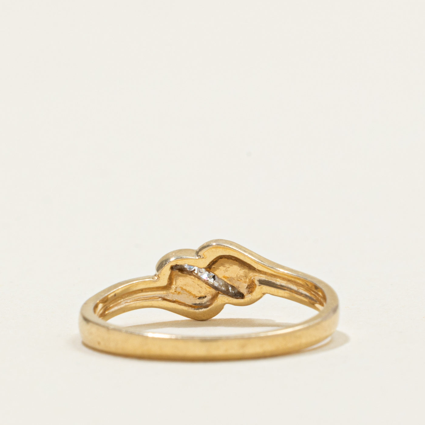 18k Diagonal Diamond Row Bypass Ring | SZ 5.75